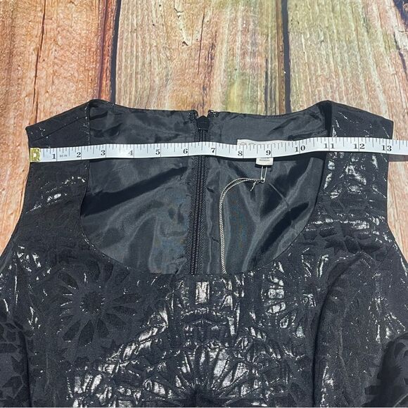 EVA MENDES NY&Co Little black dress Size 6 NWT floral pockets scoop neck - Picture 6 of 13